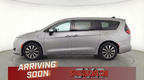 2023 Chrysler Pacifica Hybrid Limited