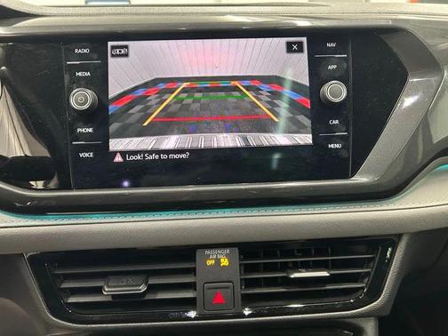2023 Volkswagen Taos 1.5T SEL