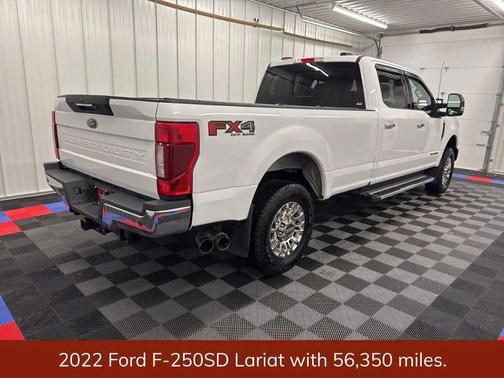 Oxford White 2022 Ford F-250 Lariat
