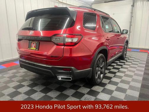 2023 Honda Pilot AWD Sport