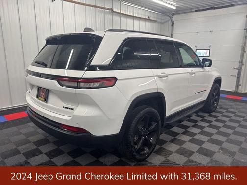 Bright White Clearcoat 2024 Jeep Grand Cherokee Limited