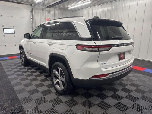 2023 Jeep Grand Cherokee 4xe Base