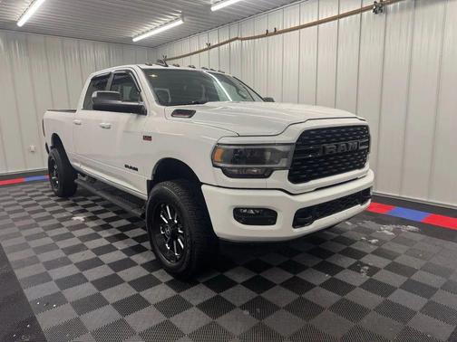 2022 RAM 2500 Big Horn Crew Cab 4x4 6'4' Box