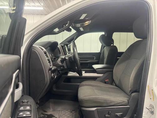 2022 RAM 2500 Big Horn Crew Cab 4x4 6'4' Box