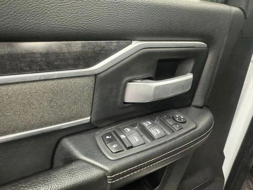 2022 RAM 2500 Big Horn Crew Cab 4x4 6'4' Box