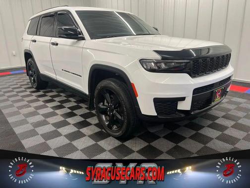 Bright White Clearcoat 2023 Jeep Grand Cherokee L Altitude