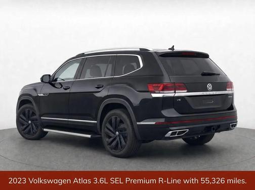 Deep Black Pearl 2023 Volkswagen Atlas 3.6L SEL Premium