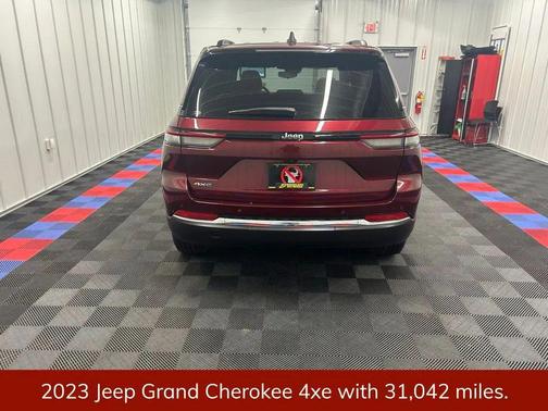 Velvet Red Pearlcoat 2023 Jeep Grand Cherokee 4xe Base