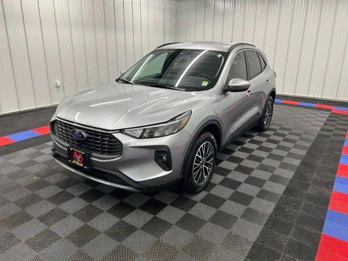2024 Ford Escape PHEV SE