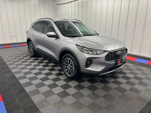2024 Ford Escape PHEV SE