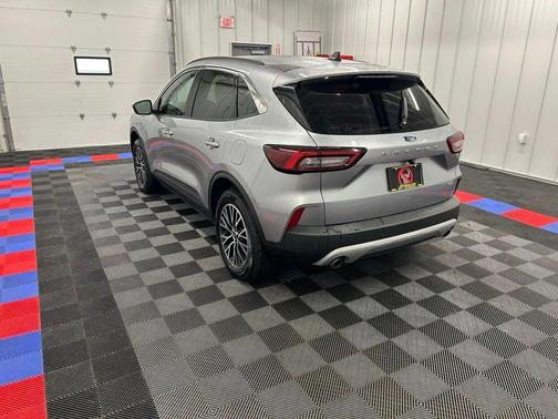 2024 Ford Escape PHEV SE