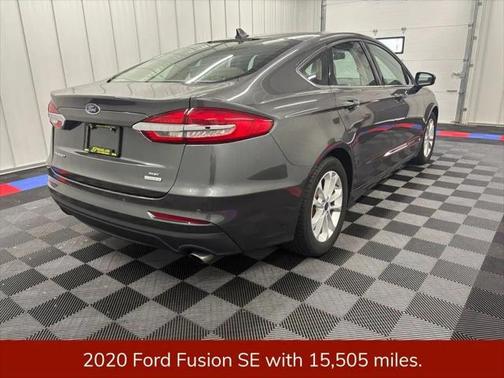 2020 Ford Fusion SE