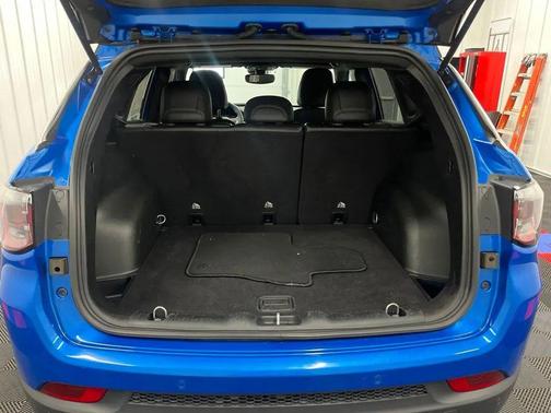 Hydro Blue Pearlcoat 2025 Jeep Compass Limited