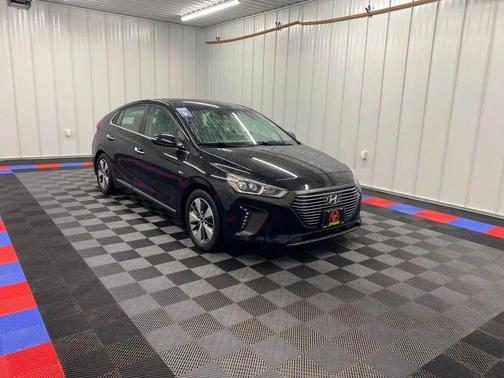2019 Hyundai IONIQ Plug-In Hybrid Limited