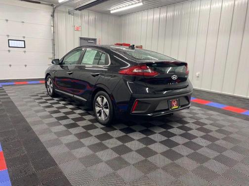 2019 Hyundai IONIQ Plug-In Hybrid Limited