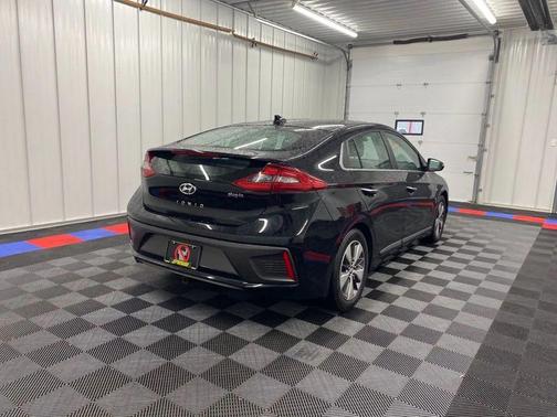 2019 Hyundai IONIQ Plug-In Hybrid Limited
