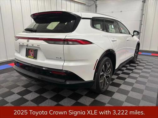 2025 Toyota Crown Signia XLE