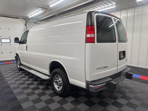2023 GMC Savana 2500 Work Van