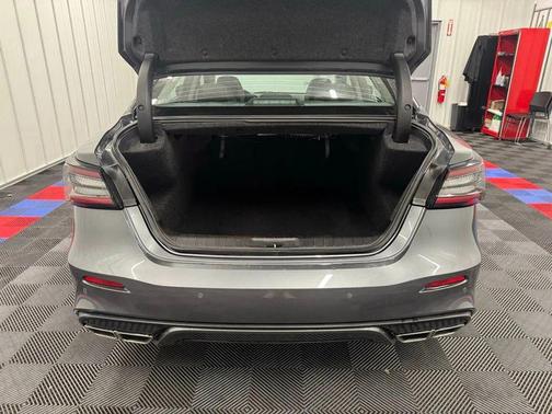 Gun Metallic 2023 Nissan Maxima SL