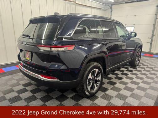 2022 Jeep Grand Cherokee 4xe Base