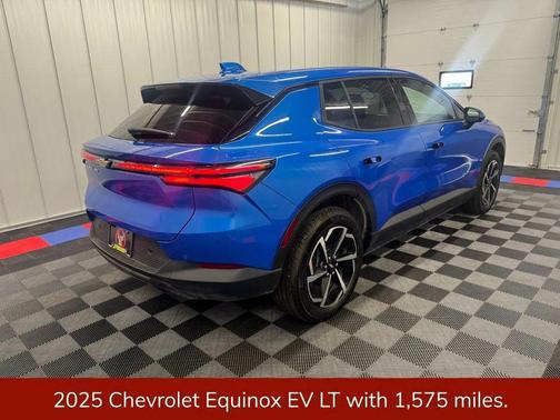 2025 Chevrolet Equinox EV LT