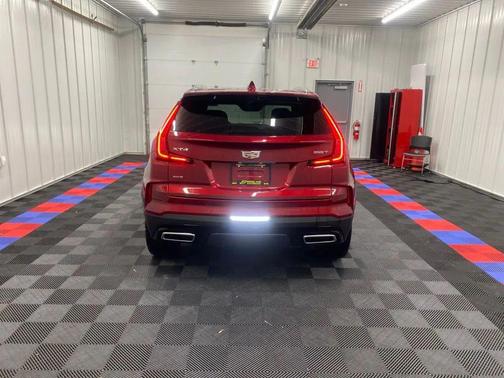 2025 Cadillac XT4 Premium Luxury