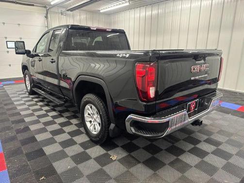 Onyx Black 2023 GMC Sierra 1500 Pro