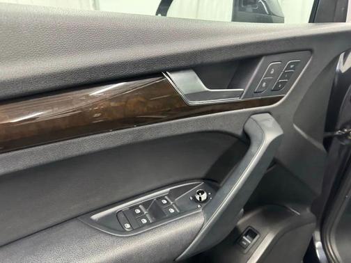 2018 Audi Q5 2.0T Premium Plus