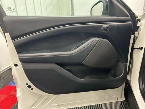 2024 Ford Mustang Mach-E Select