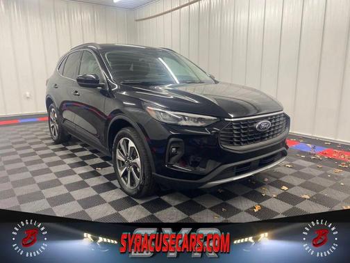 2025 Ford Escape Platinum