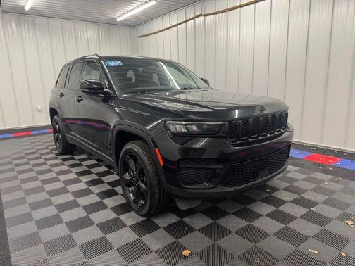 2023 Jeep Grand Cherokee Altitude