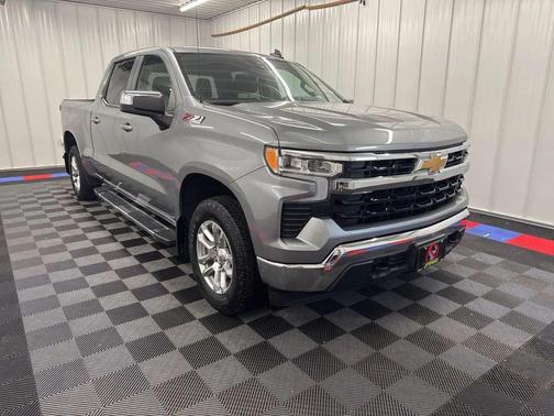 Sterling Grey Metallic 2024 Chevrolet Silverado 1500 LT