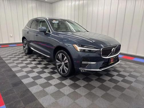 2022 Volvo XC60 B6 Inscription