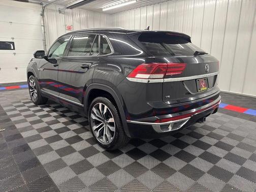 2022 Volkswagen Atlas Cross Sport 3.6L V6 SEL Premium R-Line