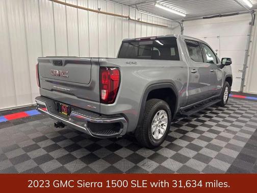 Sterling Metallic 2023 GMC Sierra 1500 SLE