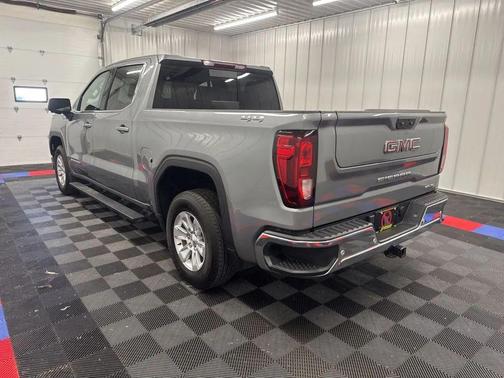 Sterling Metallic 2023 GMC Sierra 1500 SLE