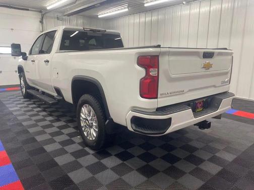 2022 Chevrolet Silverado 2500 High Country