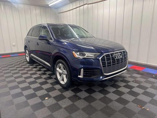 2022 Audi Q7 55 Premium