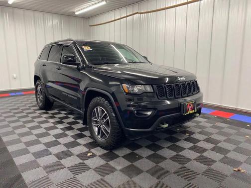 2019 Jeep Grand Cherokee Laredo