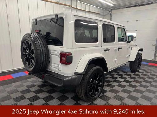 2025 Jeep Wrangler 4xe Sahara