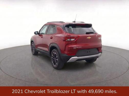 Scarlet Red Metallic 2021 Chevrolet Trailblazer LT