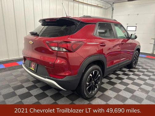 Scarlet Red Metallic 2021 Chevrolet Trailblazer LT