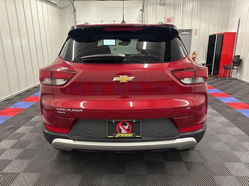 Scarlet Red Metallic 2021 Chevrolet Trailblazer LT