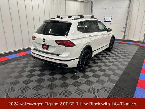 2024 Volkswagen Tiguan 2.0T SE R-Line Black 4MOTION