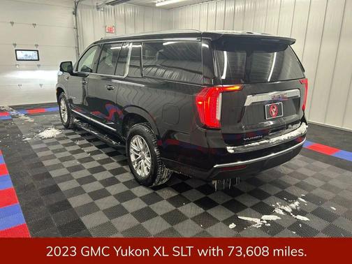2023 GMC Yukon XL SLT