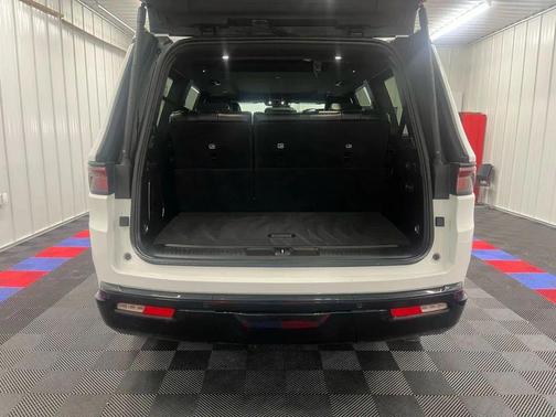 2024 Jeep Wagoneer Series II Carbide