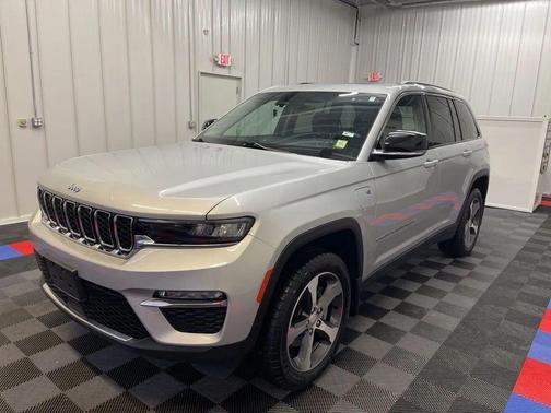 2023 Jeep Grand Cherokee 4xe Base