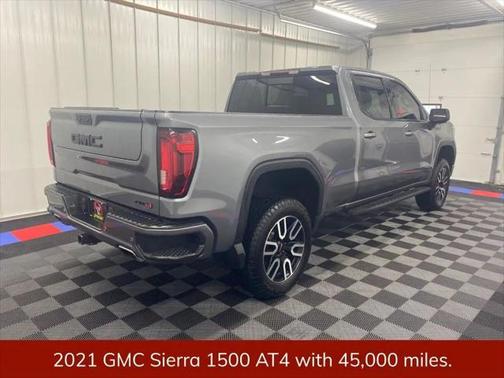 2021 GMC Sierra 1500 AT4