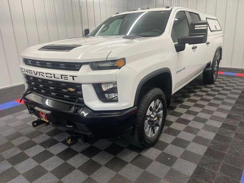 Summit White 2023 Chevrolet Silverado 2500 Custom