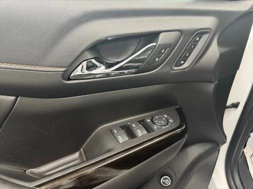 2023 GMC Acadia AWD AT4